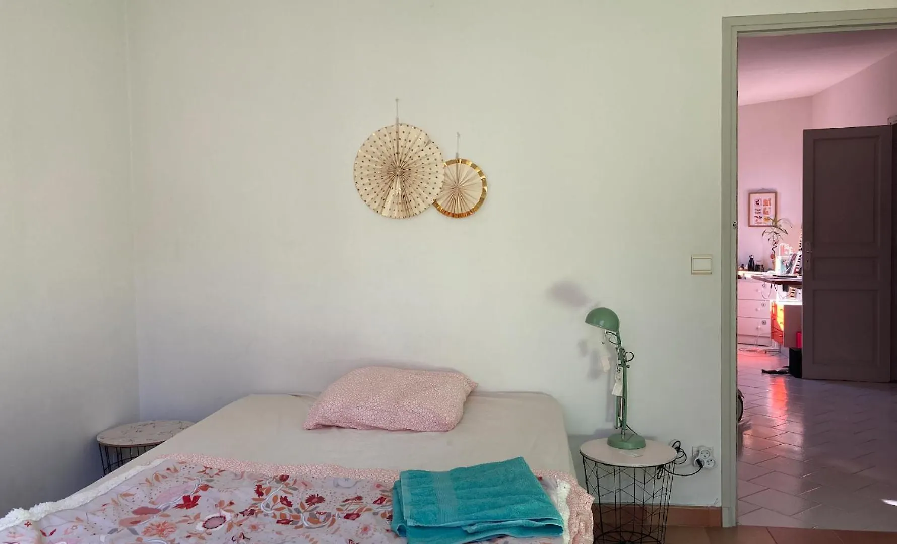 Beautiful Room In Aix Center Aix-en-Provence Bed & Breakfast