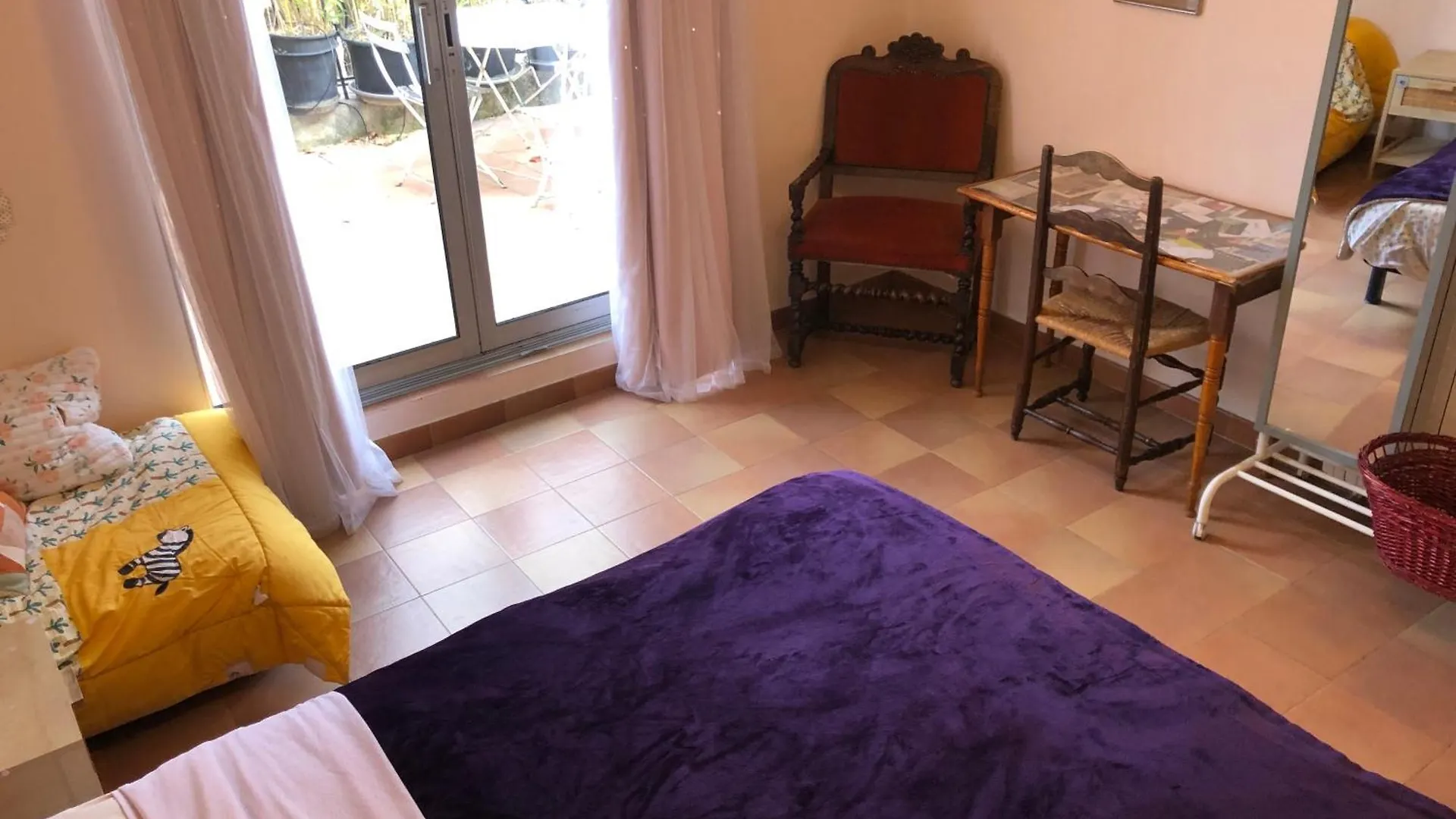 Beautiful Room In Aix Center location